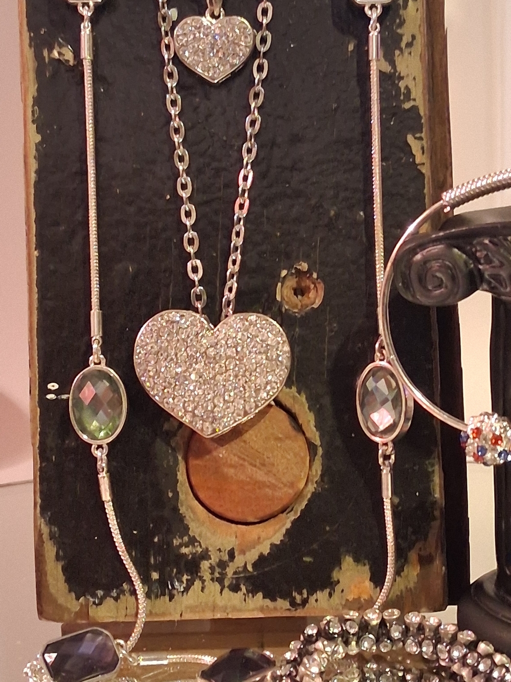 Vintage costume jewelry collection a NineWest silver-tone necklace and Bracelets - Picture 5 of 9